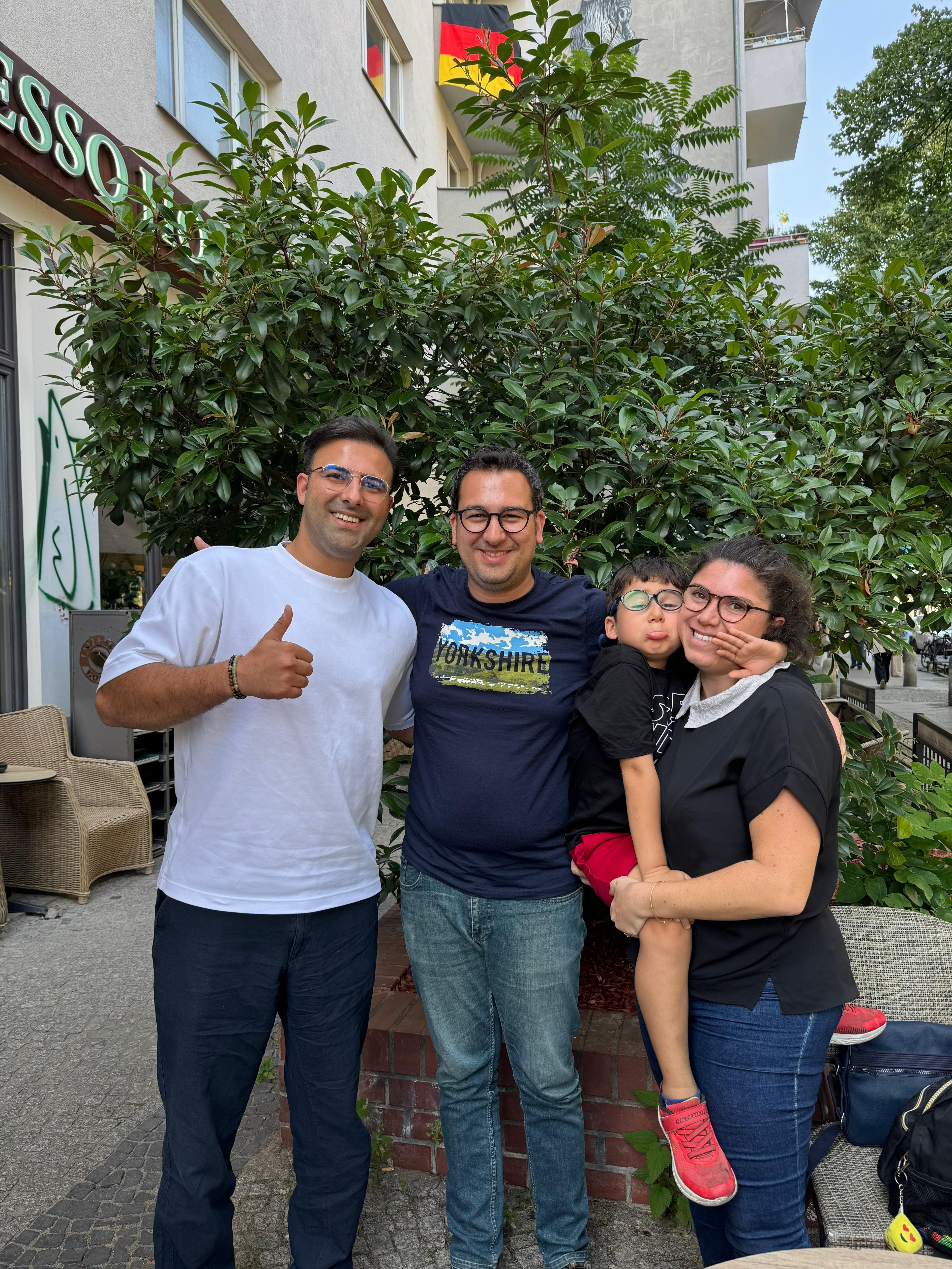 Wise öğrencileriyle grup fotoğrafı